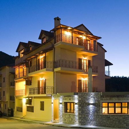 Kalavrita Krinides Apartment And Attics Exterior foto